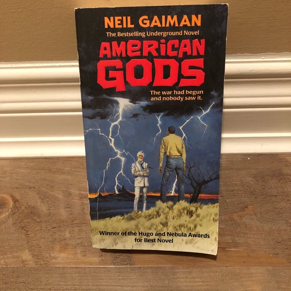 Other - Used Neil Gaiman American Gods paperback